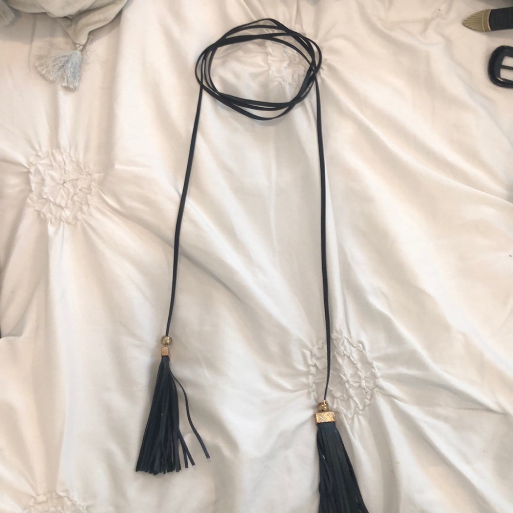CHOKER FRINGE NECKLACE